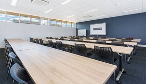 53-meeting-room