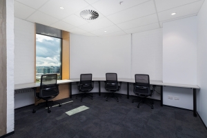 Office external 4 pax